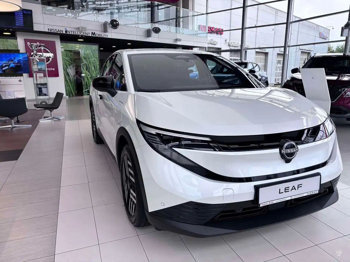 NISSAN LEAF