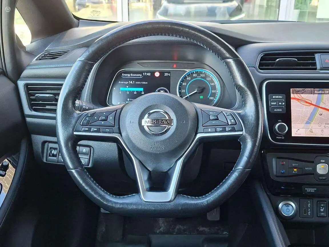 NISSAN LEAF
