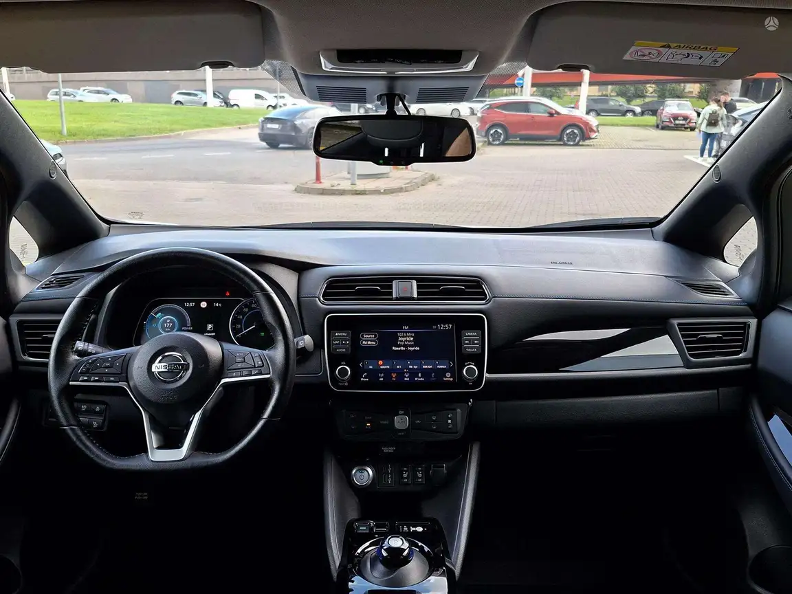 NISSAN LEAF
