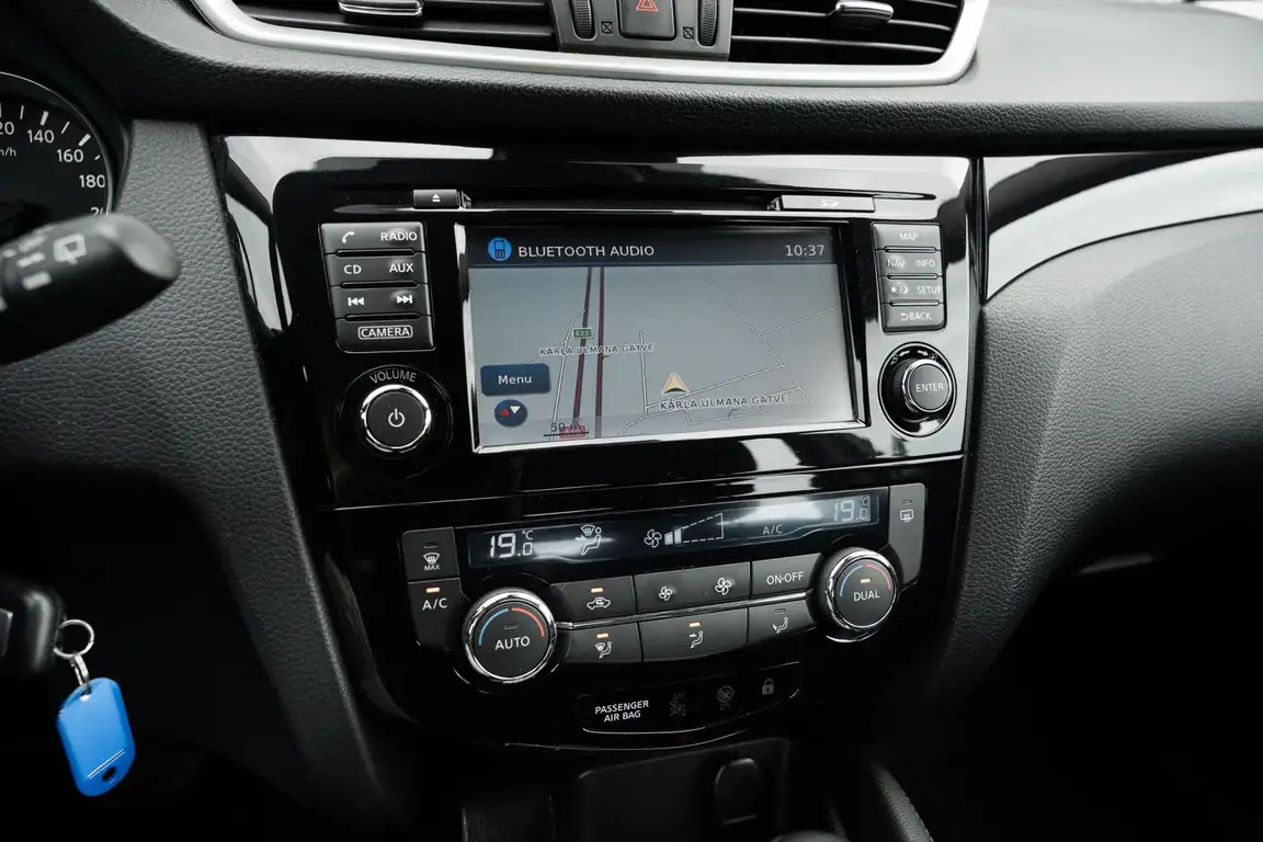 NISSAN QASHQAI