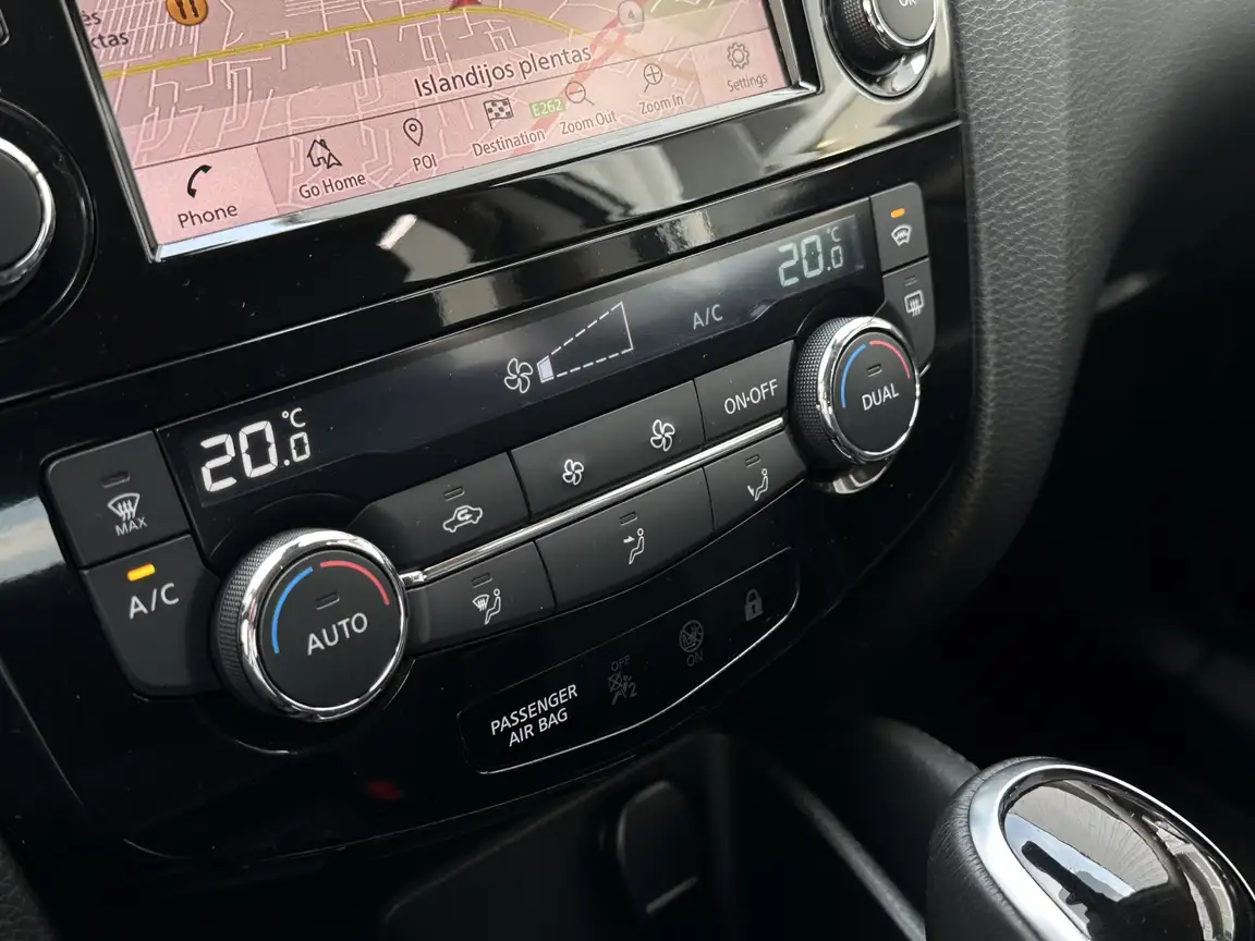 NISSAN QASHQAI