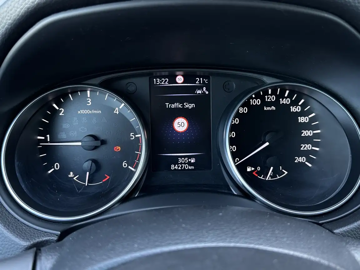 NISSAN QASHQAI