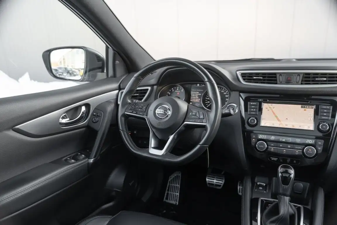 NISSAN QASHQAI