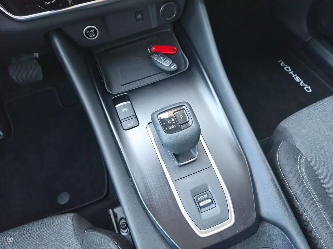 NISSAN QASHQAI