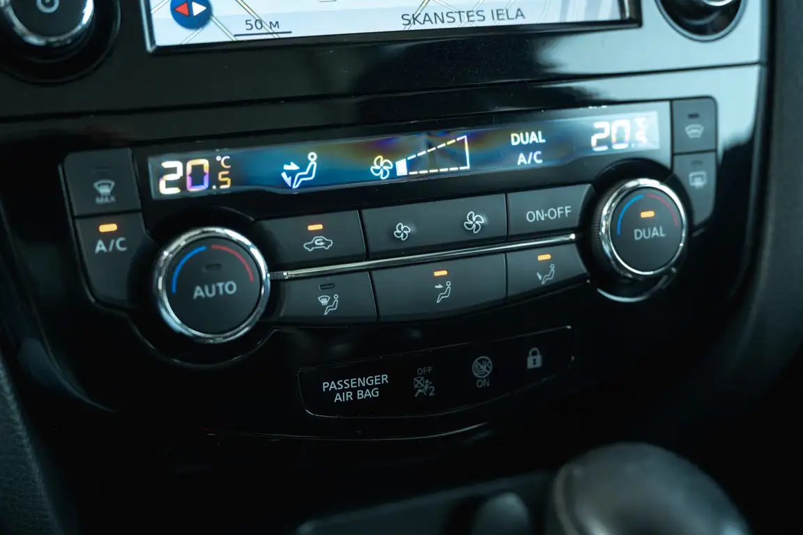 NISSAN QASHQAI
