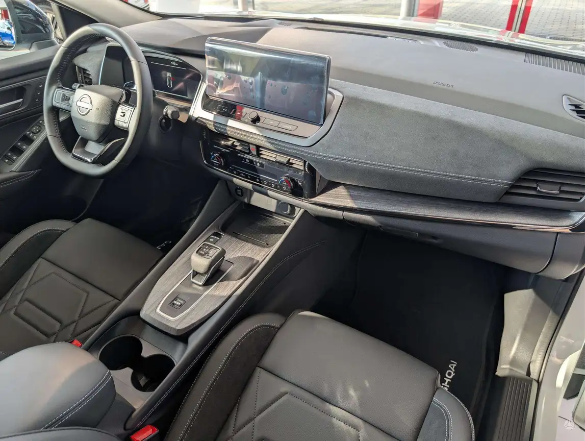 NISSAN QASHQAI