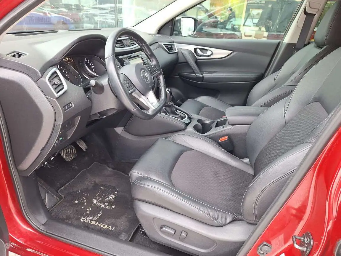 NISSAN QASHQAI
