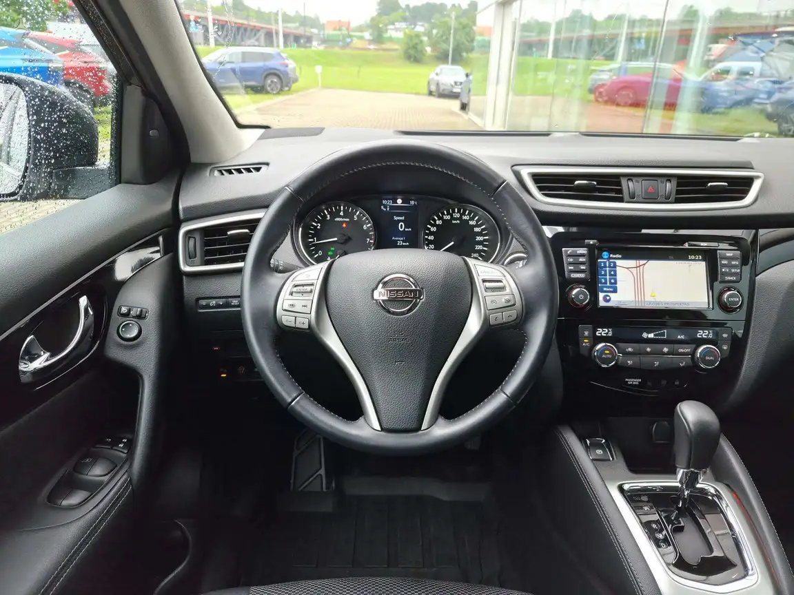 NISSAN QASHQAI