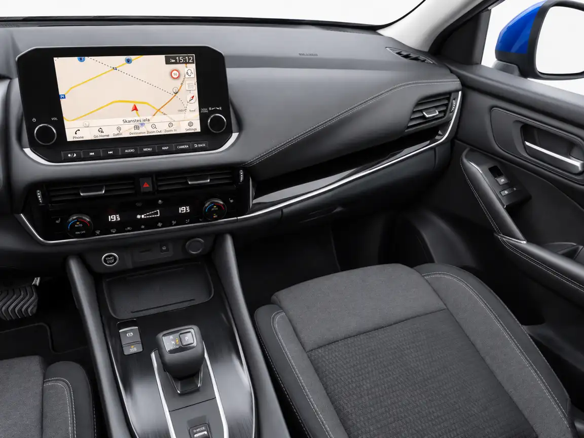 NISSAN QASHQAI