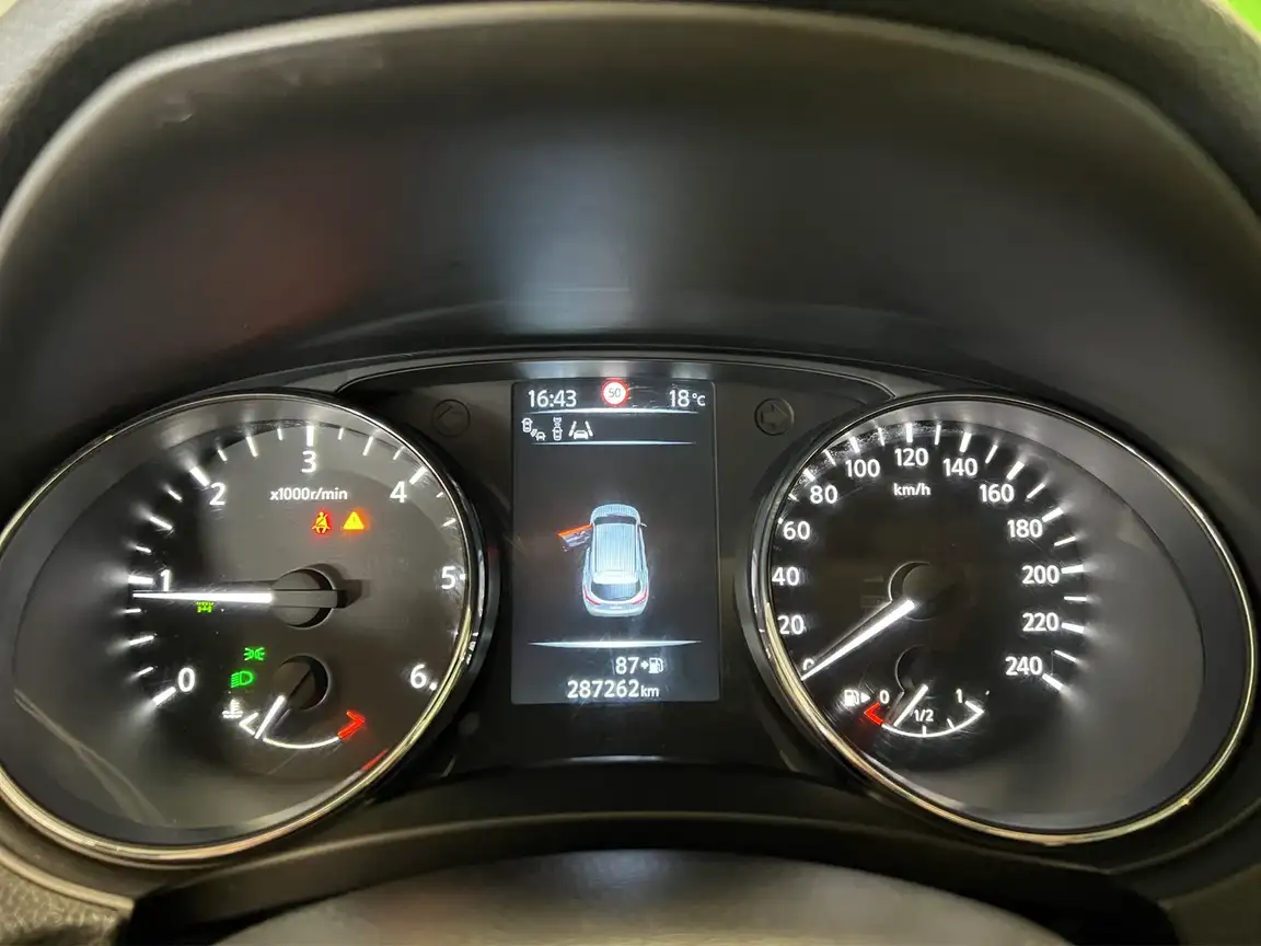 NISSAN QASHQAI