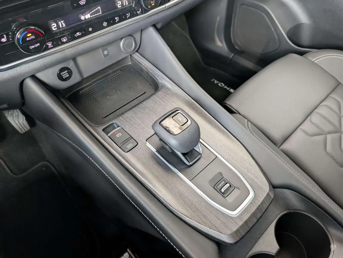 NISSAN QASHQAI