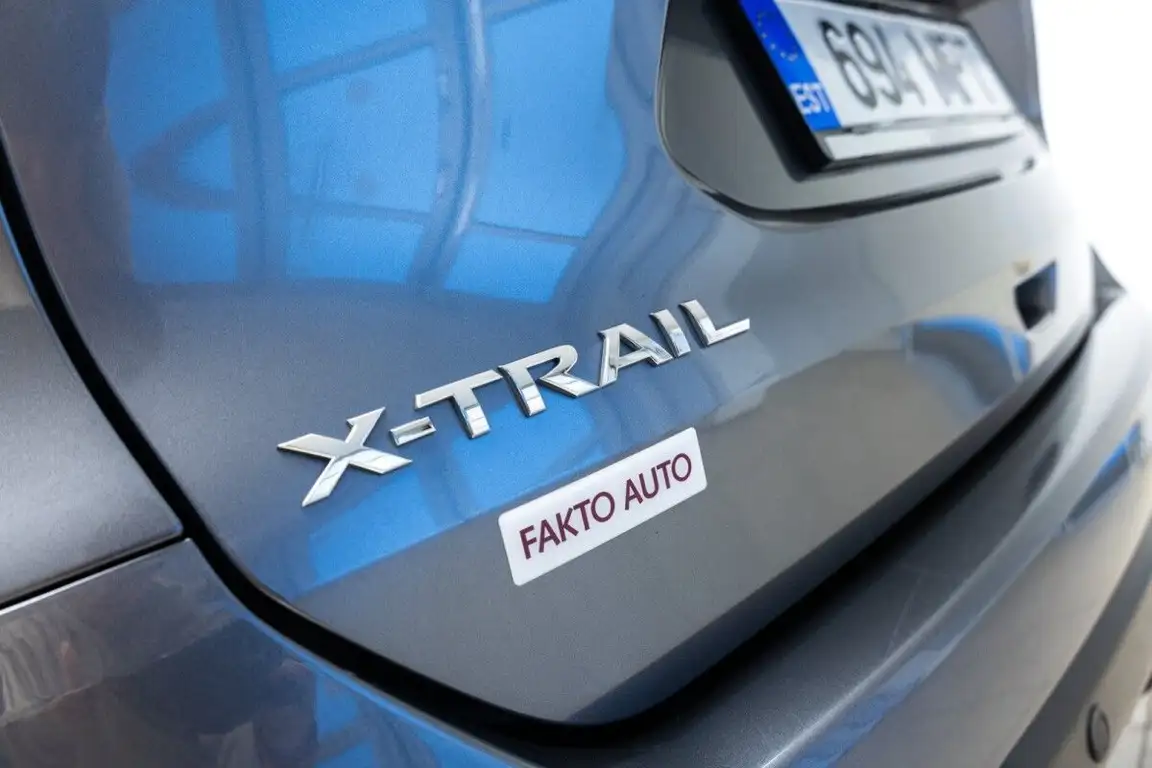 NISSAN X-TRAIL