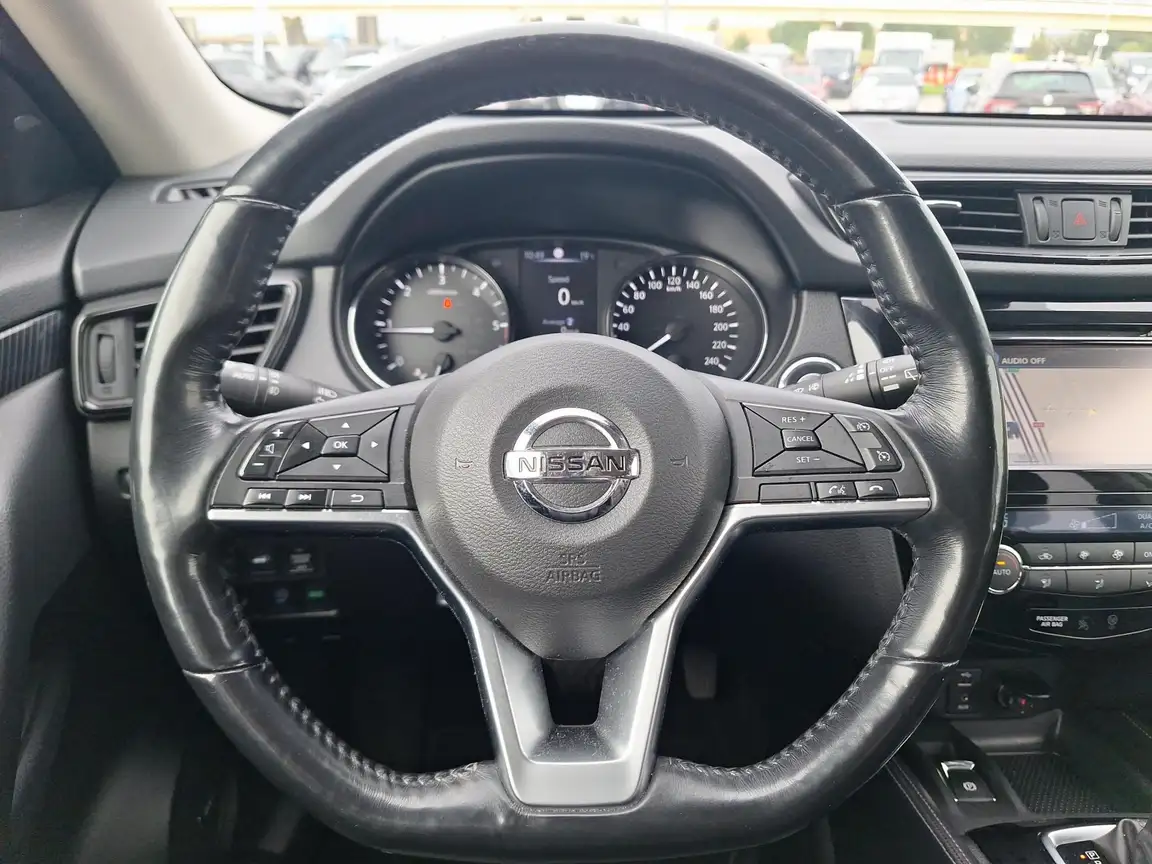 NISSAN X-TRAIL