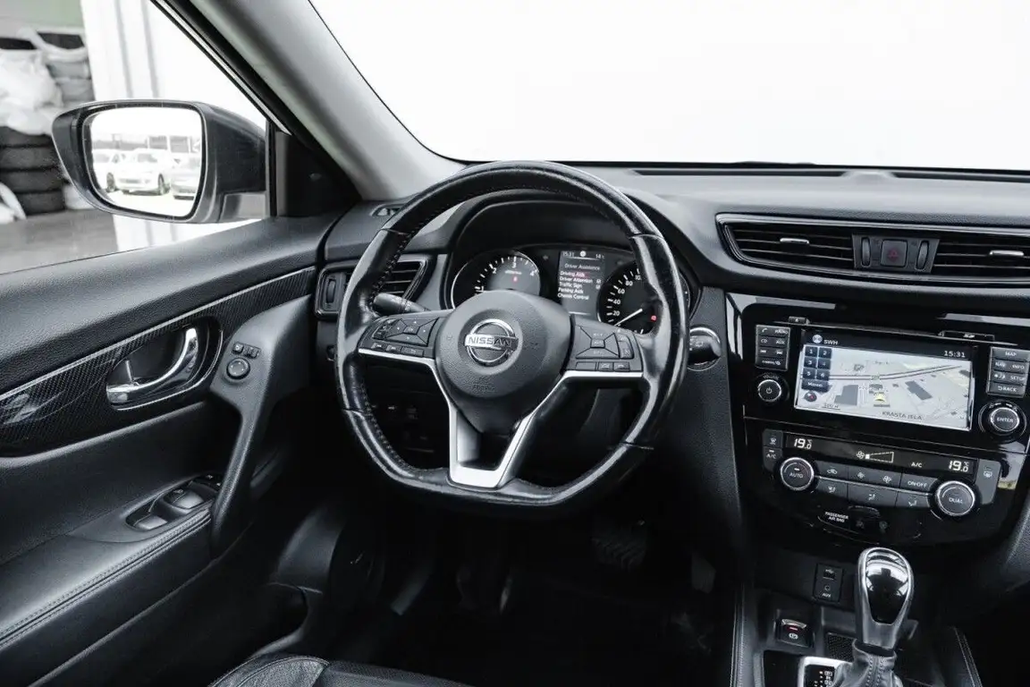 NISSAN X-TRAIL