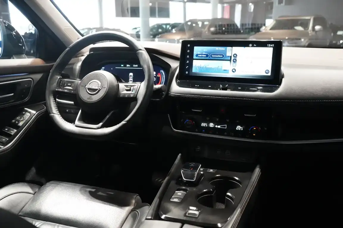 NISSAN X-TRAIL