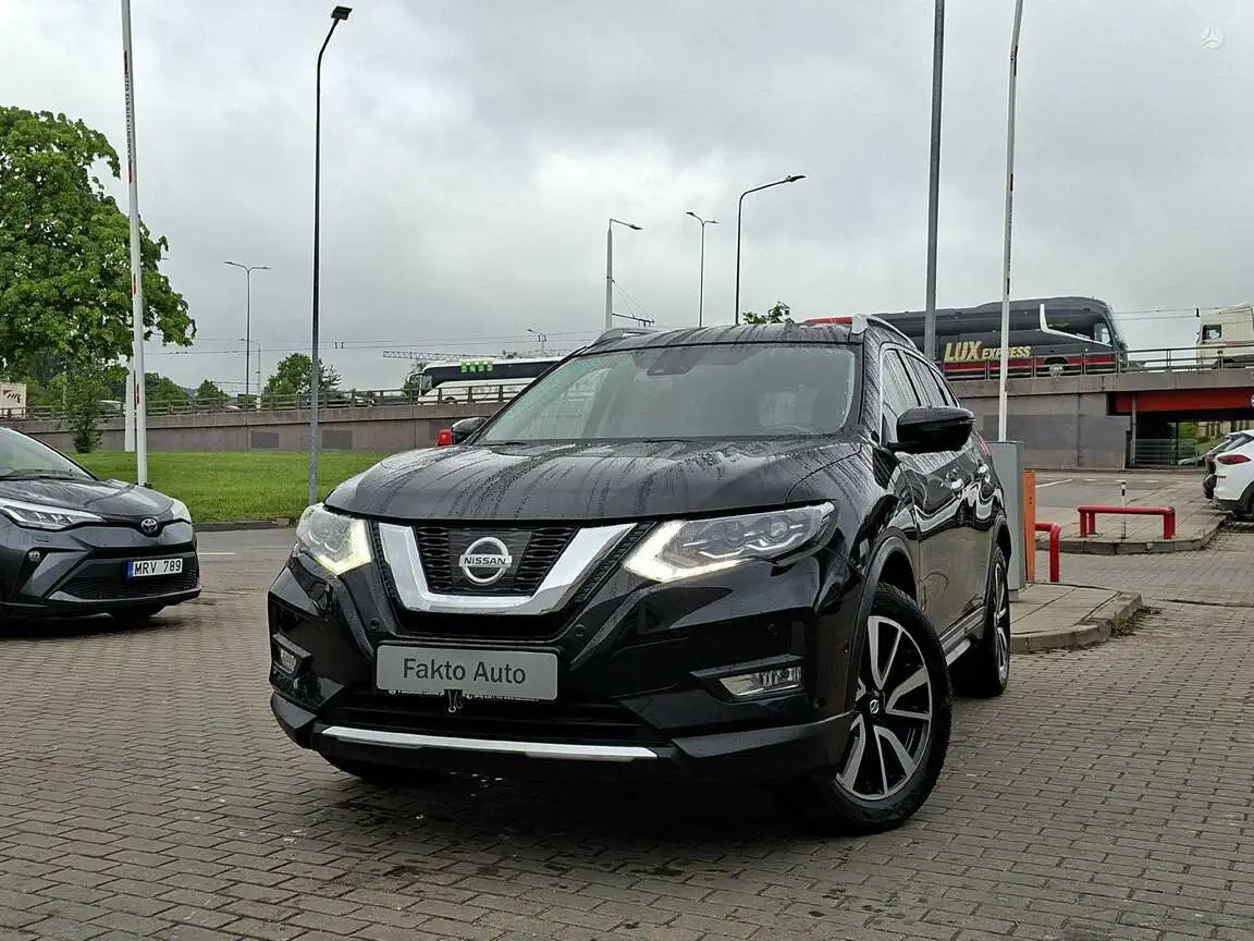NISSAN X-TRAIL