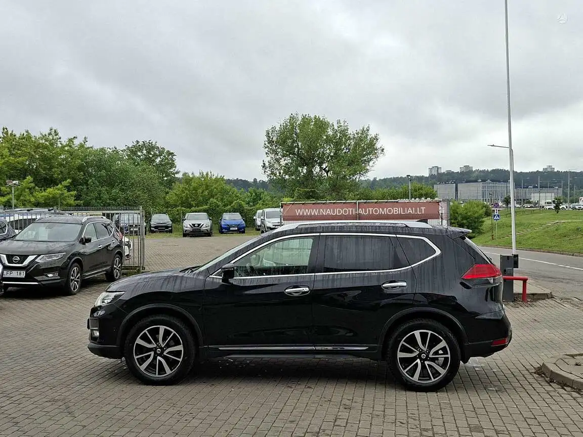 NISSAN X-TRAIL