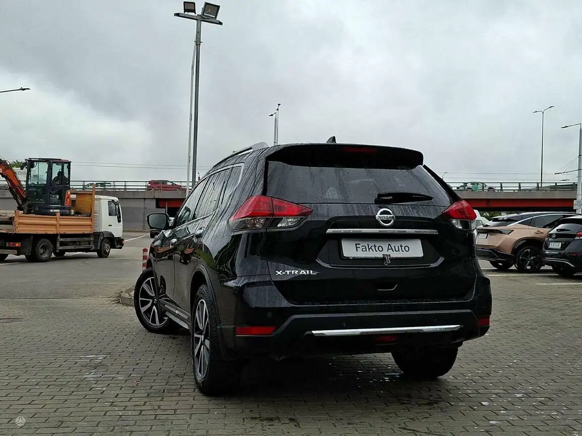 NISSAN X-TRAIL