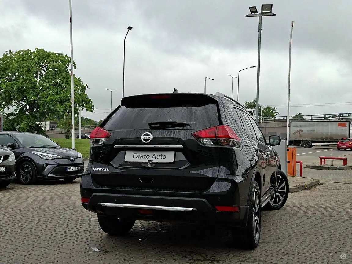 NISSAN X-TRAIL