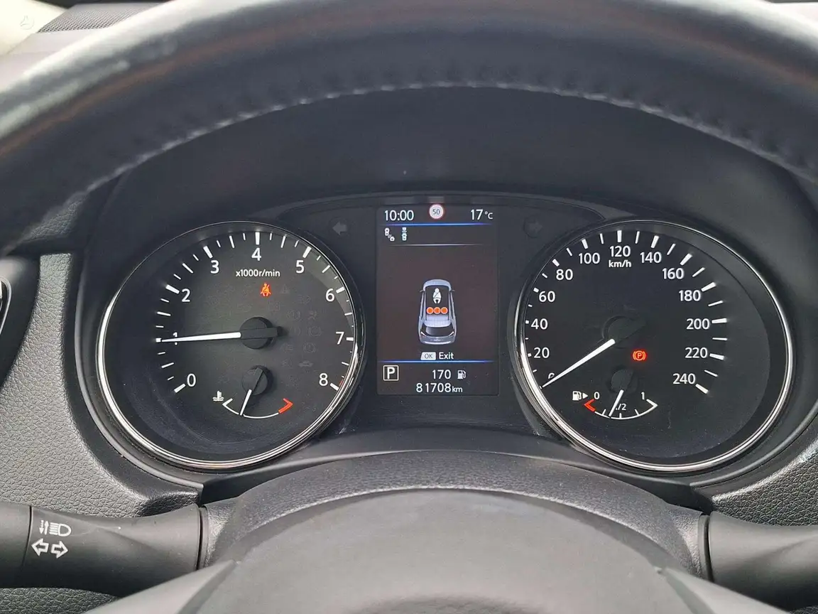 NISSAN X-TRAIL