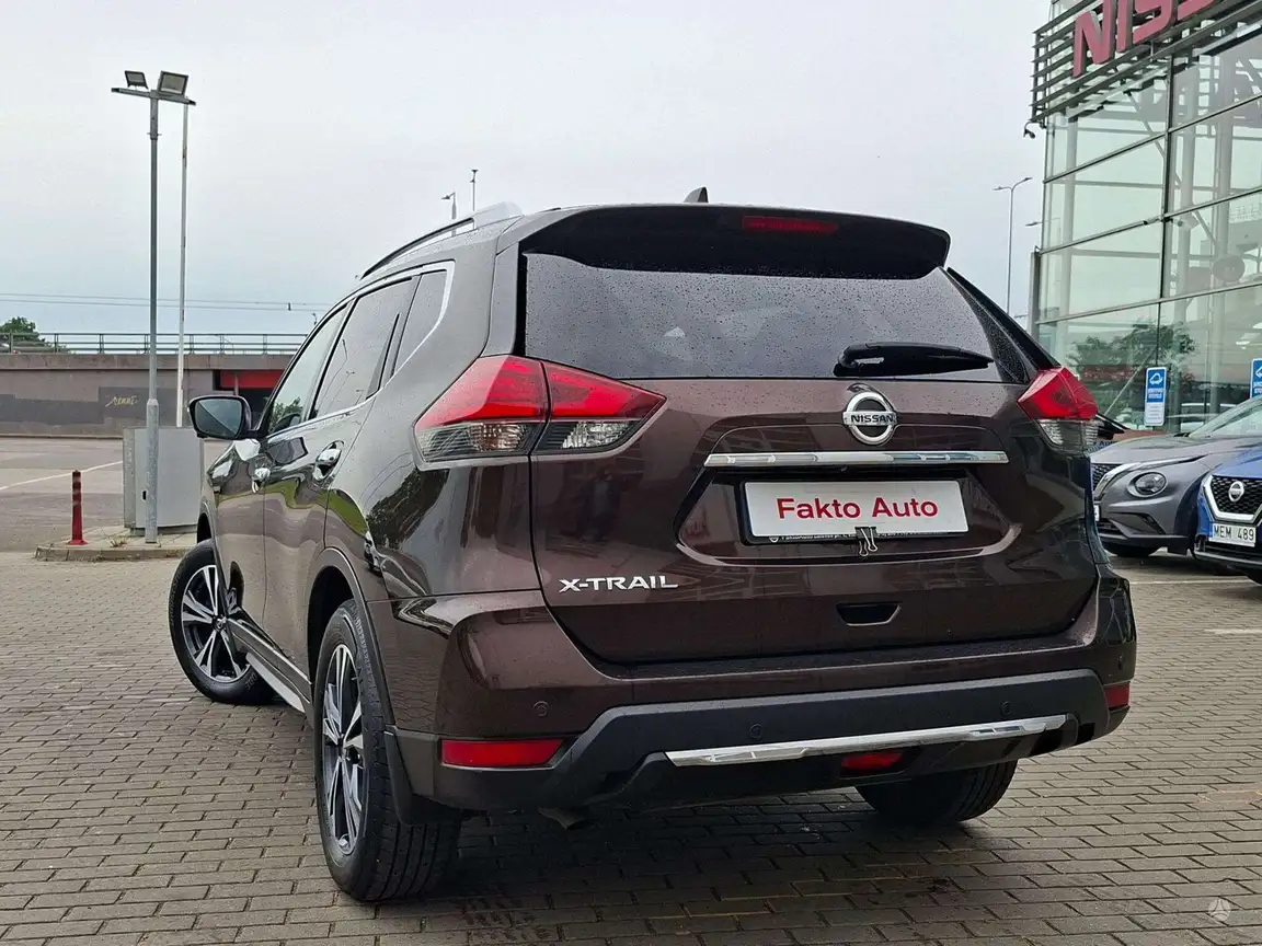 NISSAN X-TRAIL
