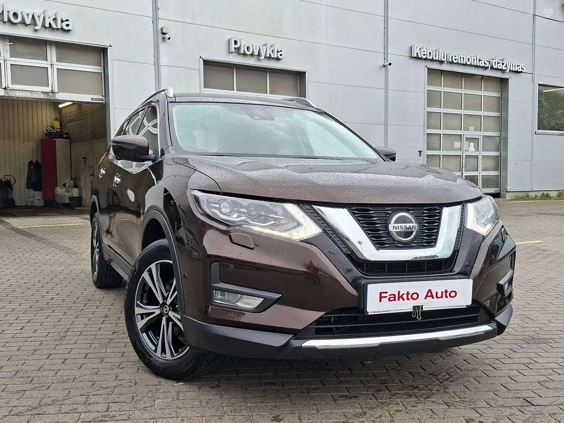 NISSAN X-TRAIL