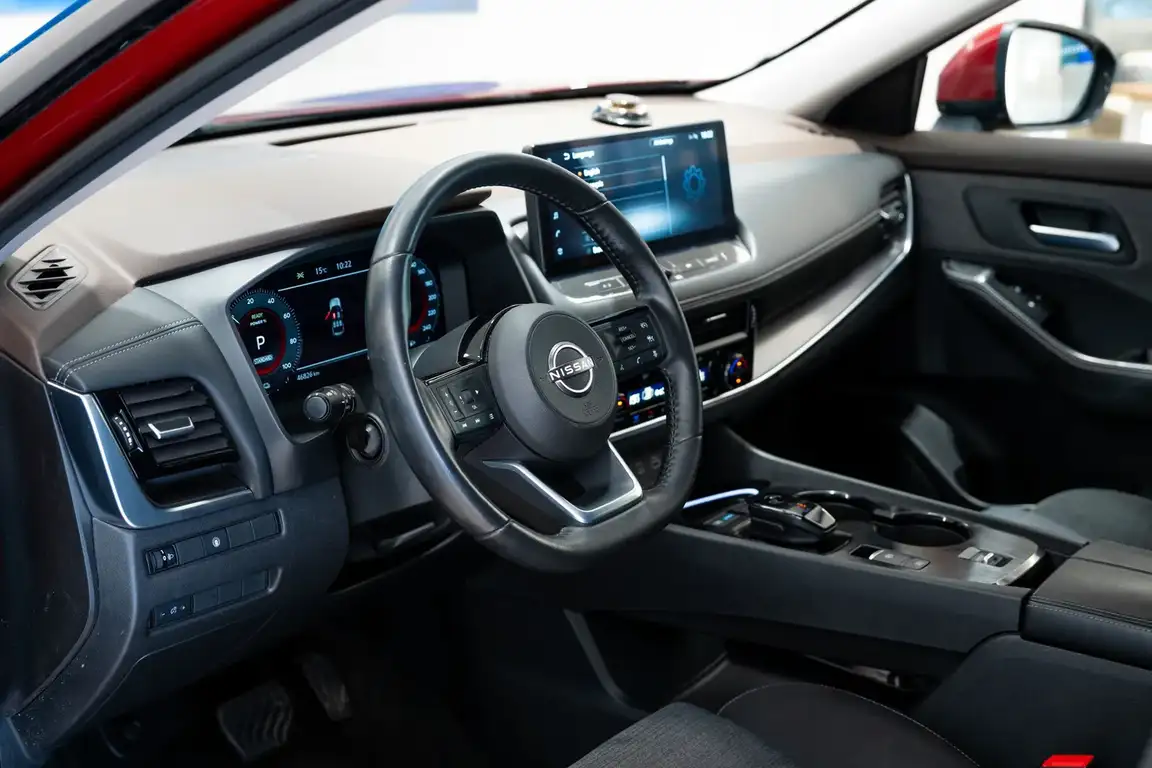 NISSAN X-TRAIL