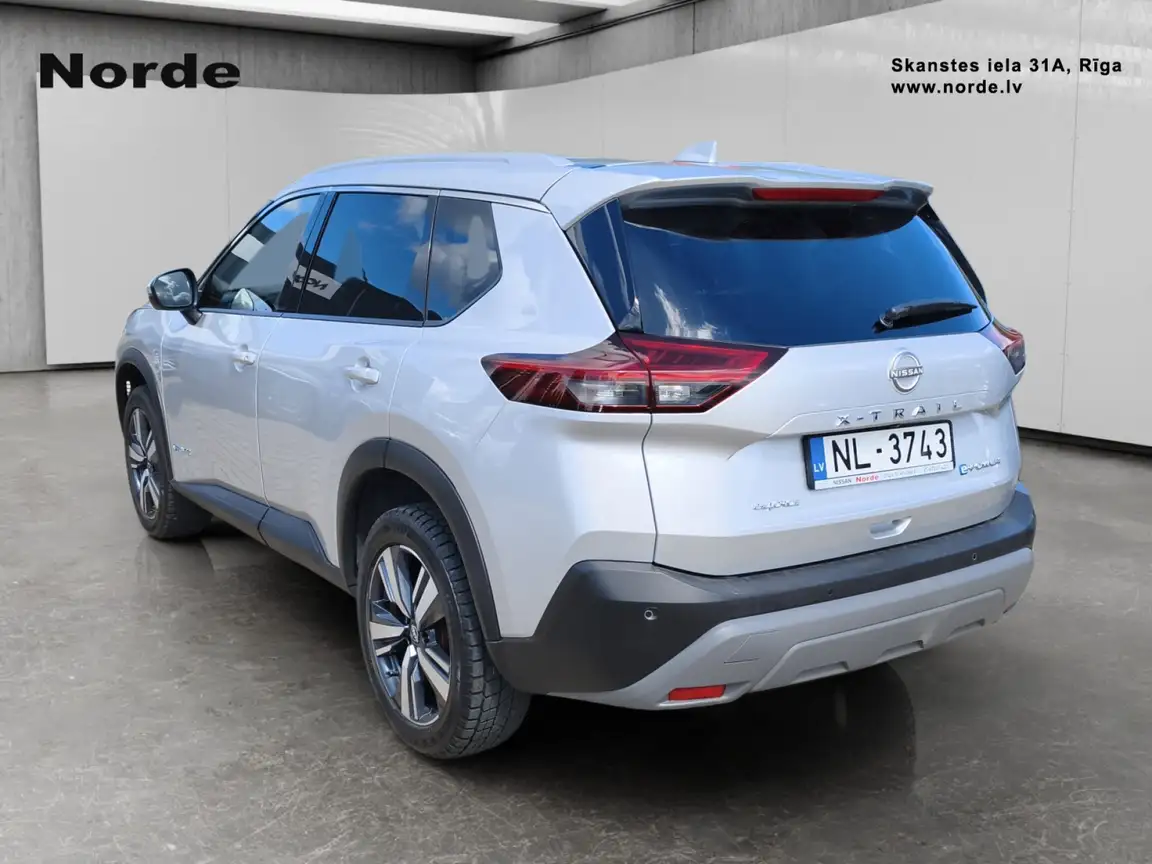 NISSAN X-TRAIL
