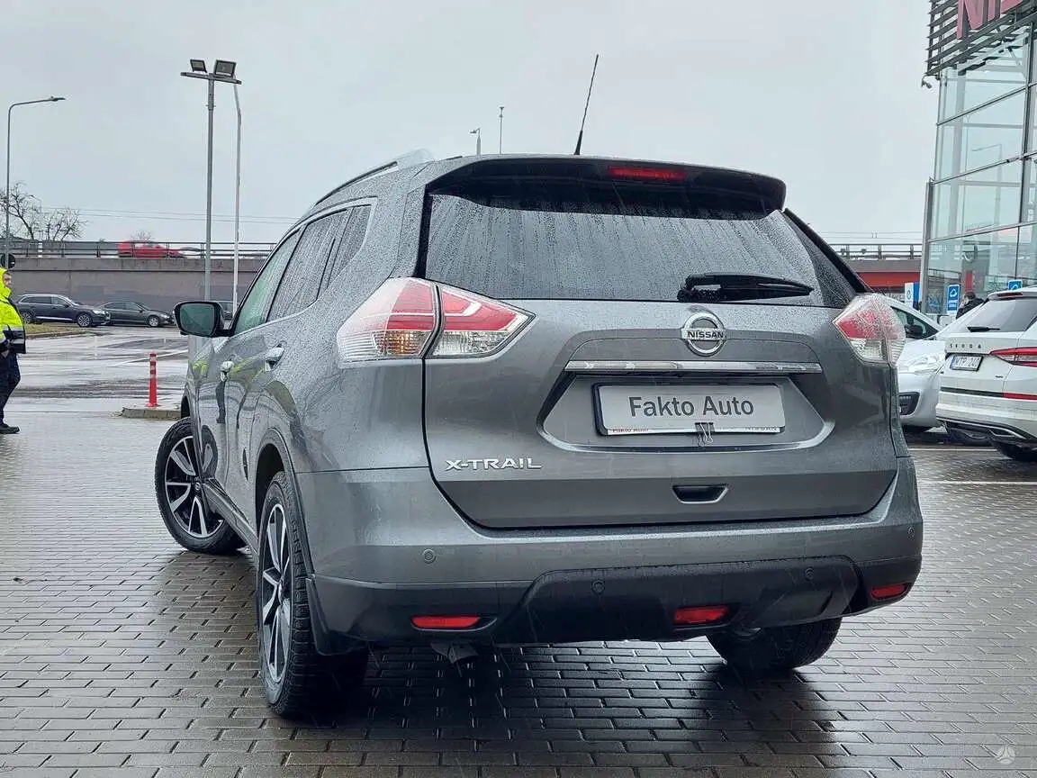 NISSAN X-TRAIL