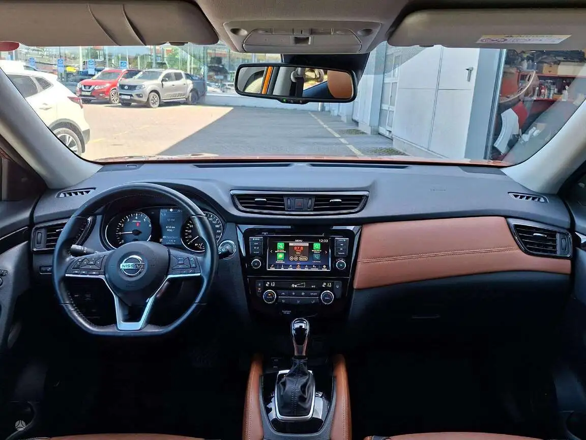 NISSAN X-TRAIL