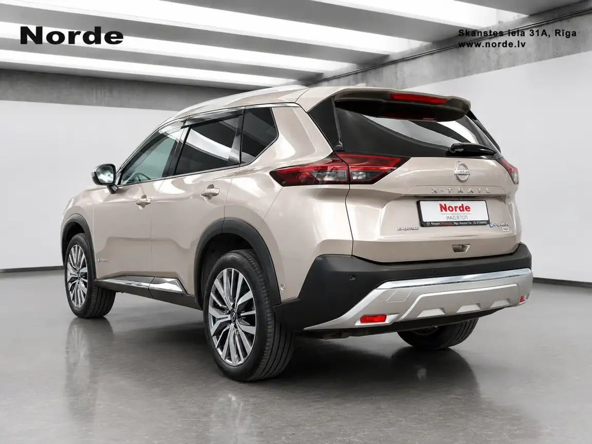 NISSAN X-TRAIL