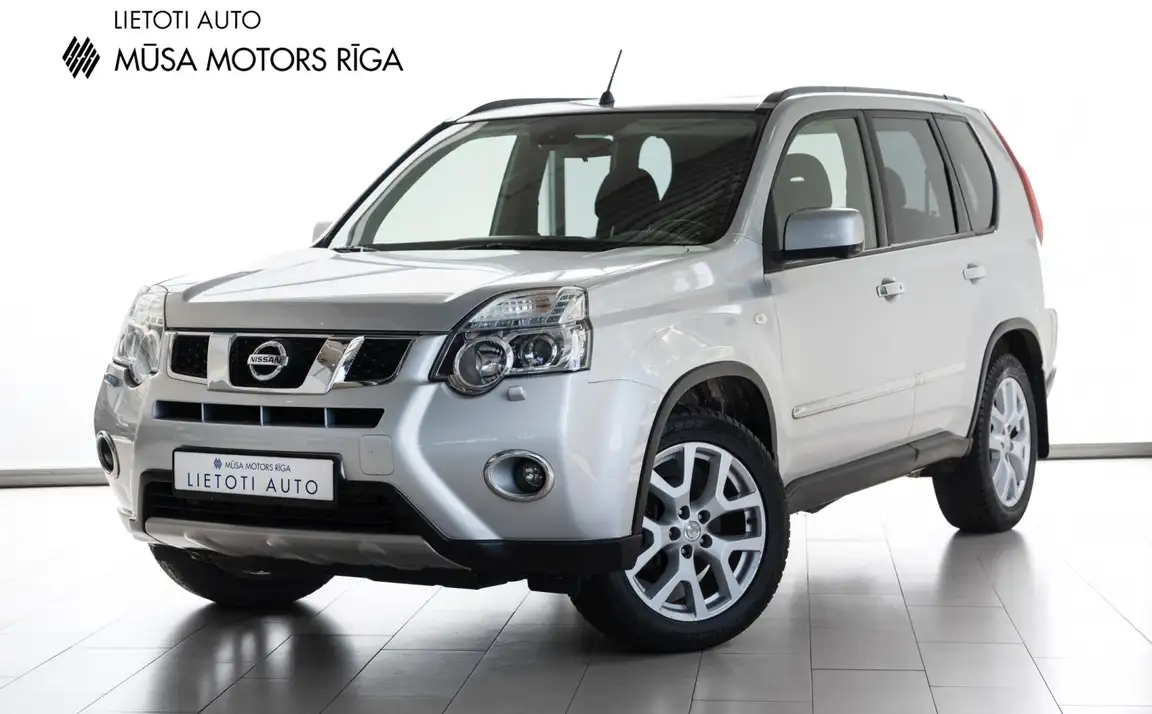 NISSAN X-TRAIL