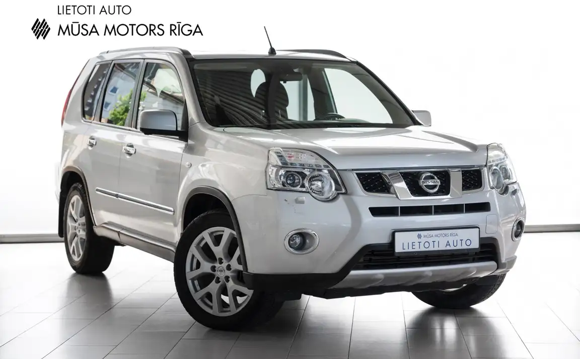 NISSAN X-TRAIL