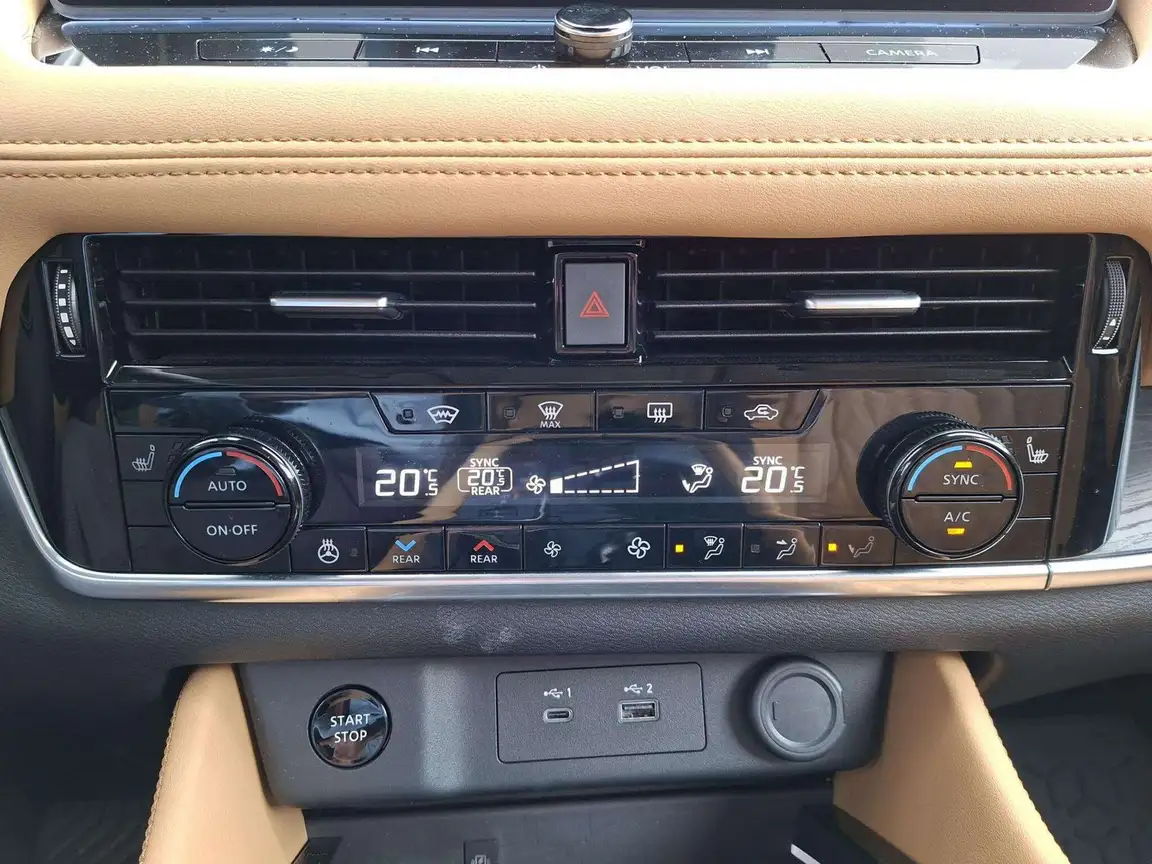 NISSAN X-TRAIL