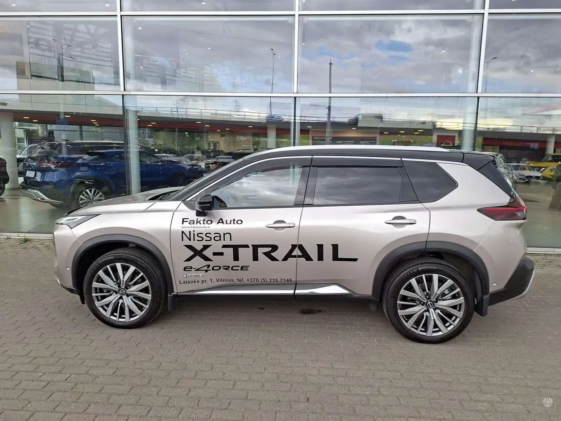 NISSAN X-TRAIL