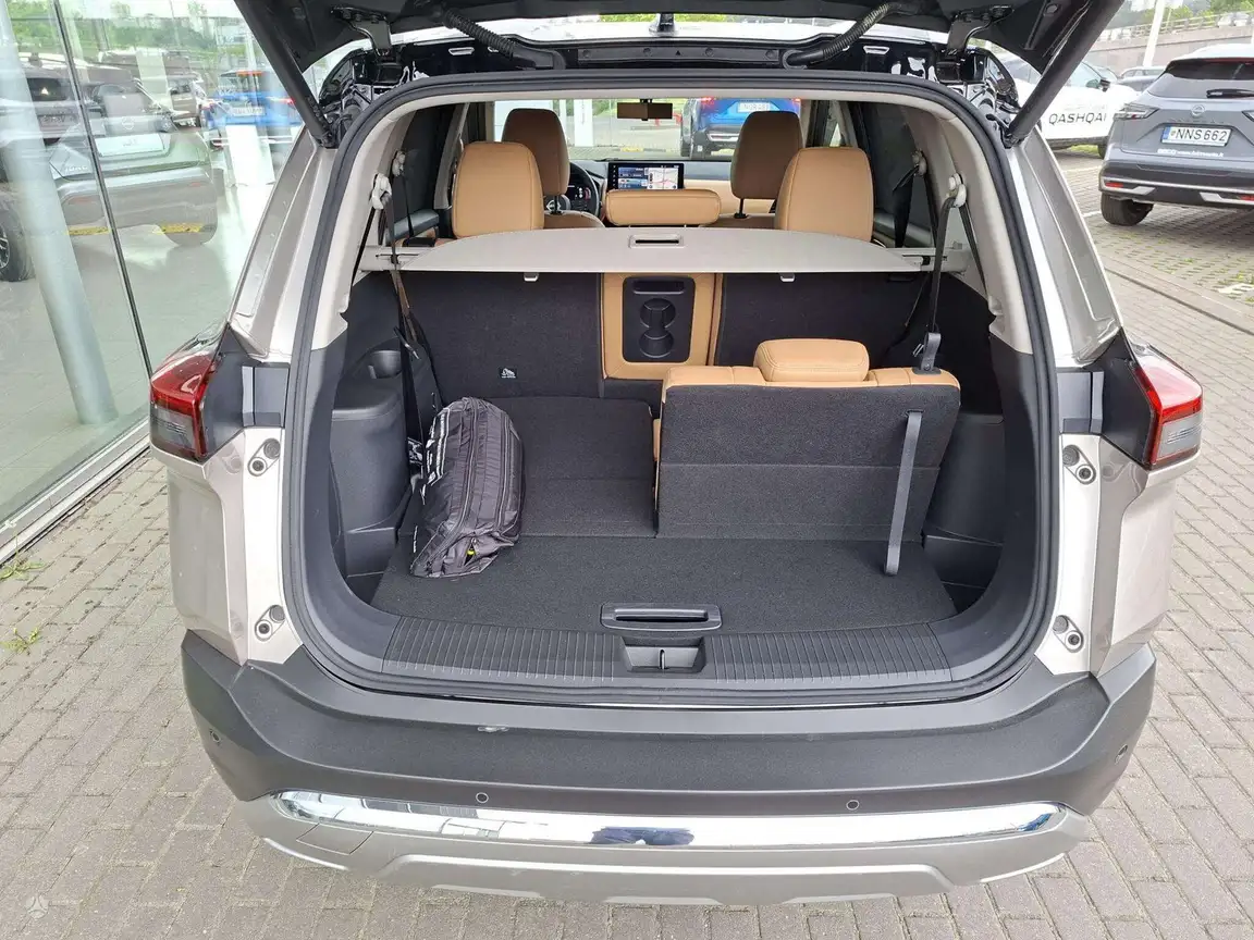 NISSAN X-TRAIL
