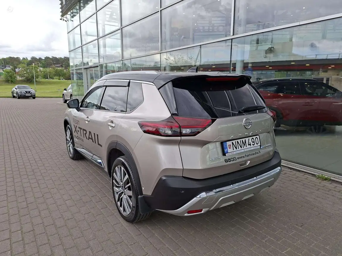 NISSAN X-TRAIL