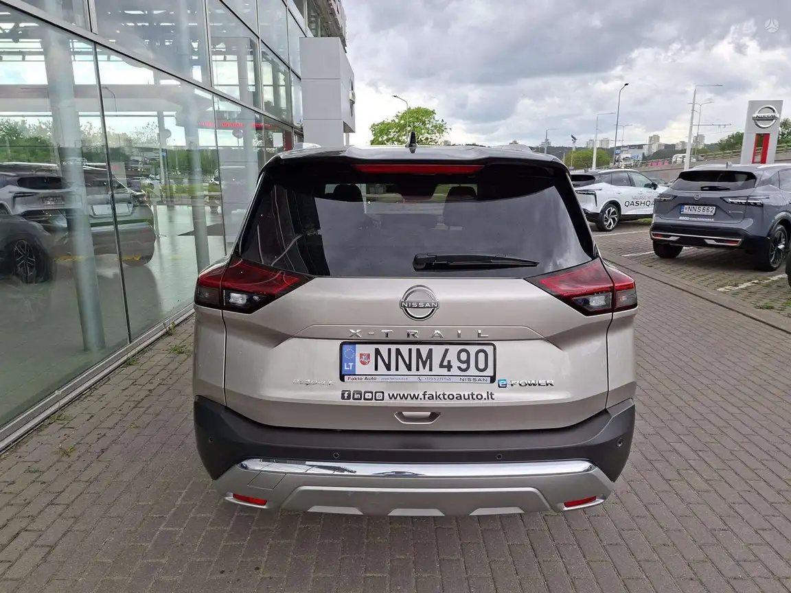 NISSAN X-TRAIL