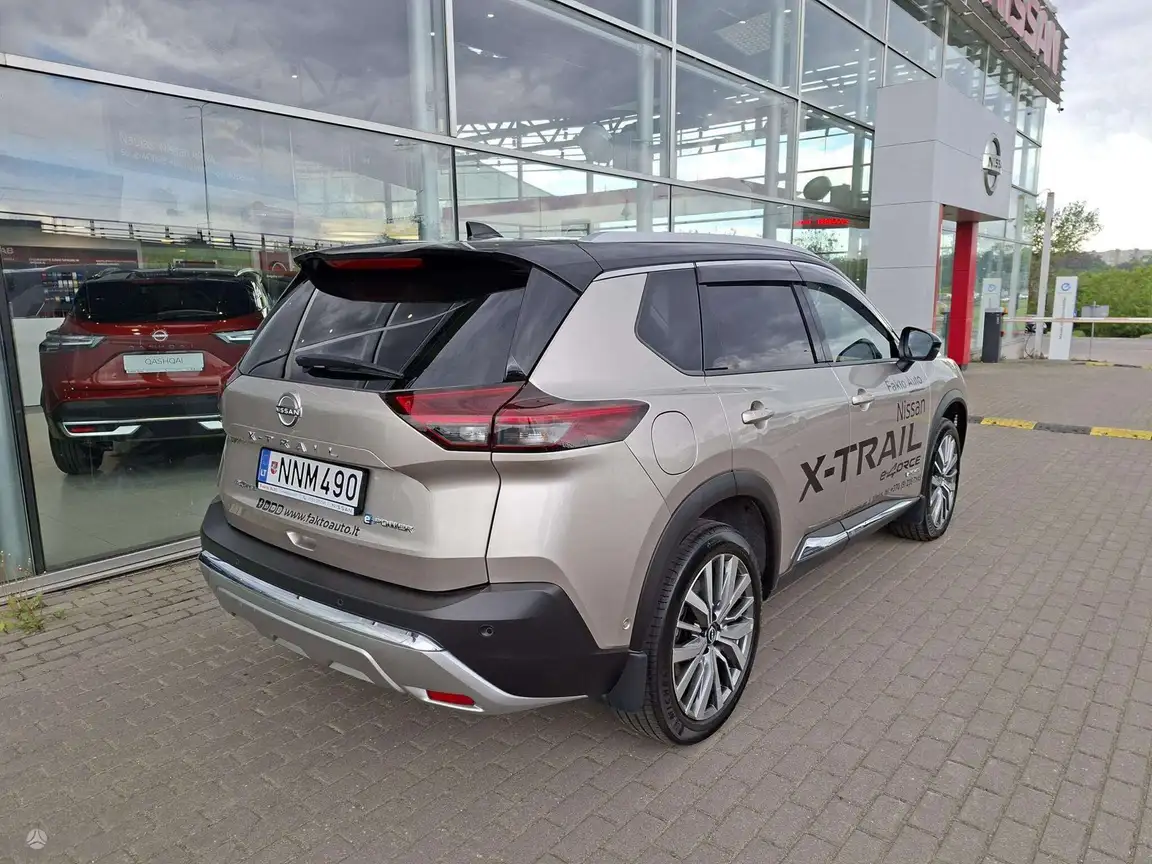 NISSAN X-TRAIL