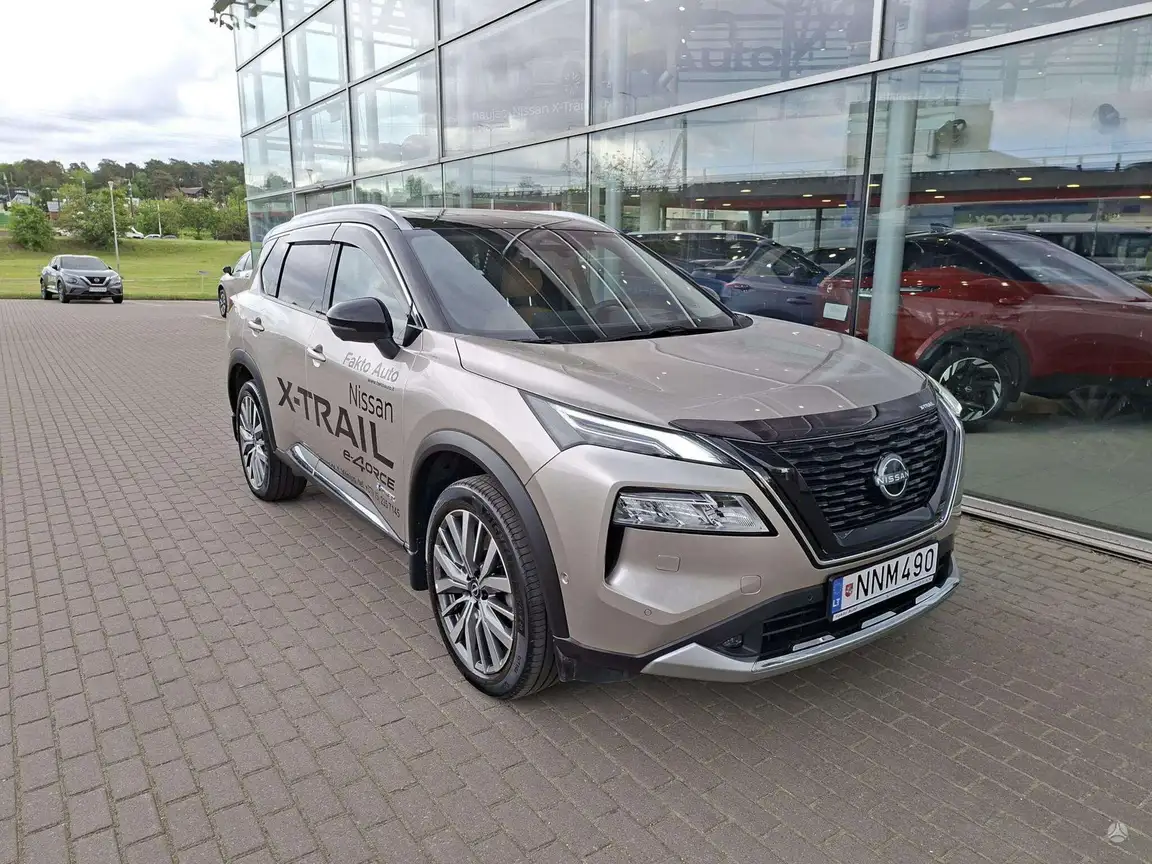 NISSAN X-TRAIL