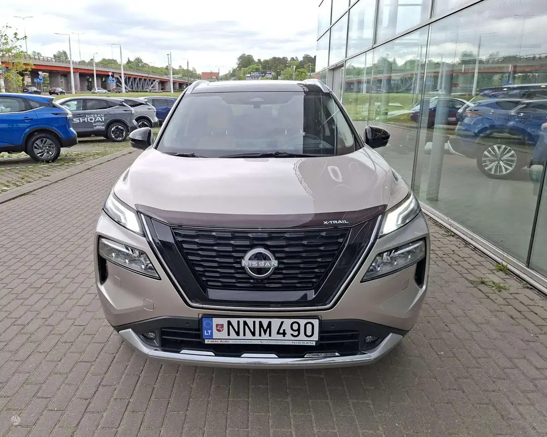 NISSAN X-TRAIL