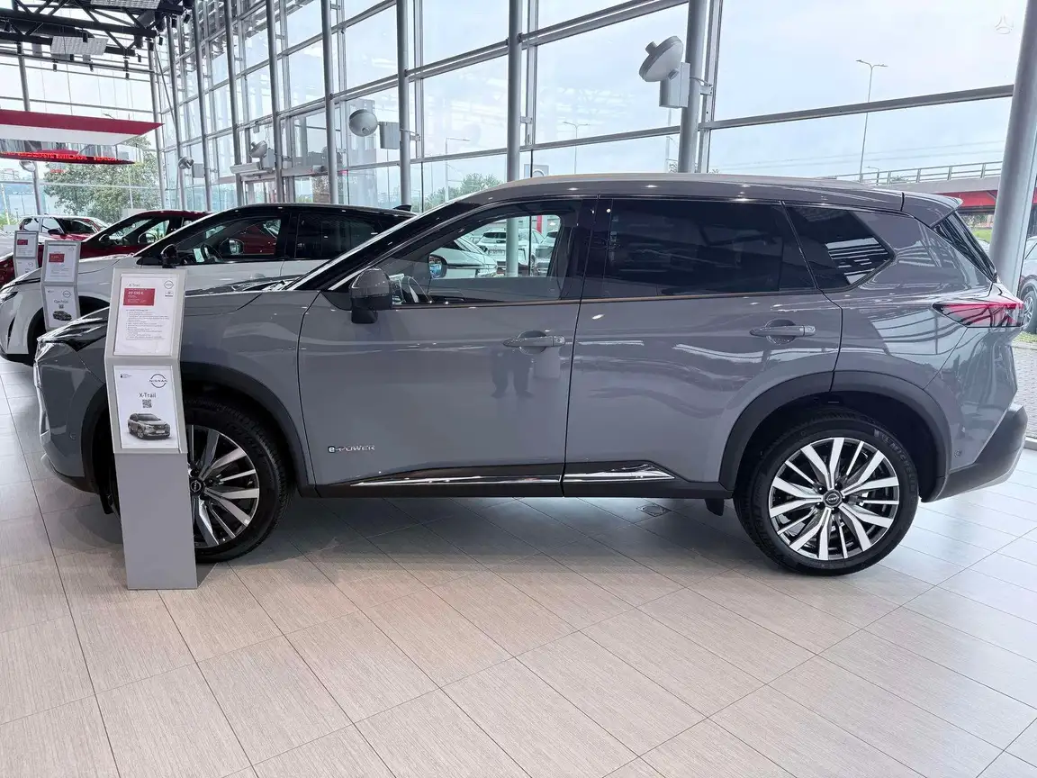 NISSAN X-TRAIL