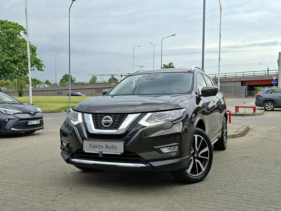 NISSAN X-TRAIL
