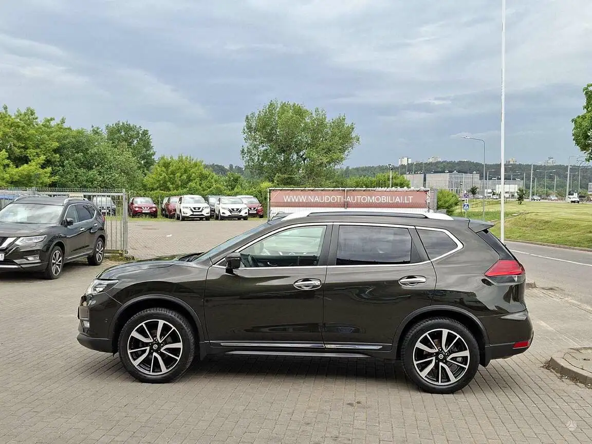 NISSAN X-TRAIL