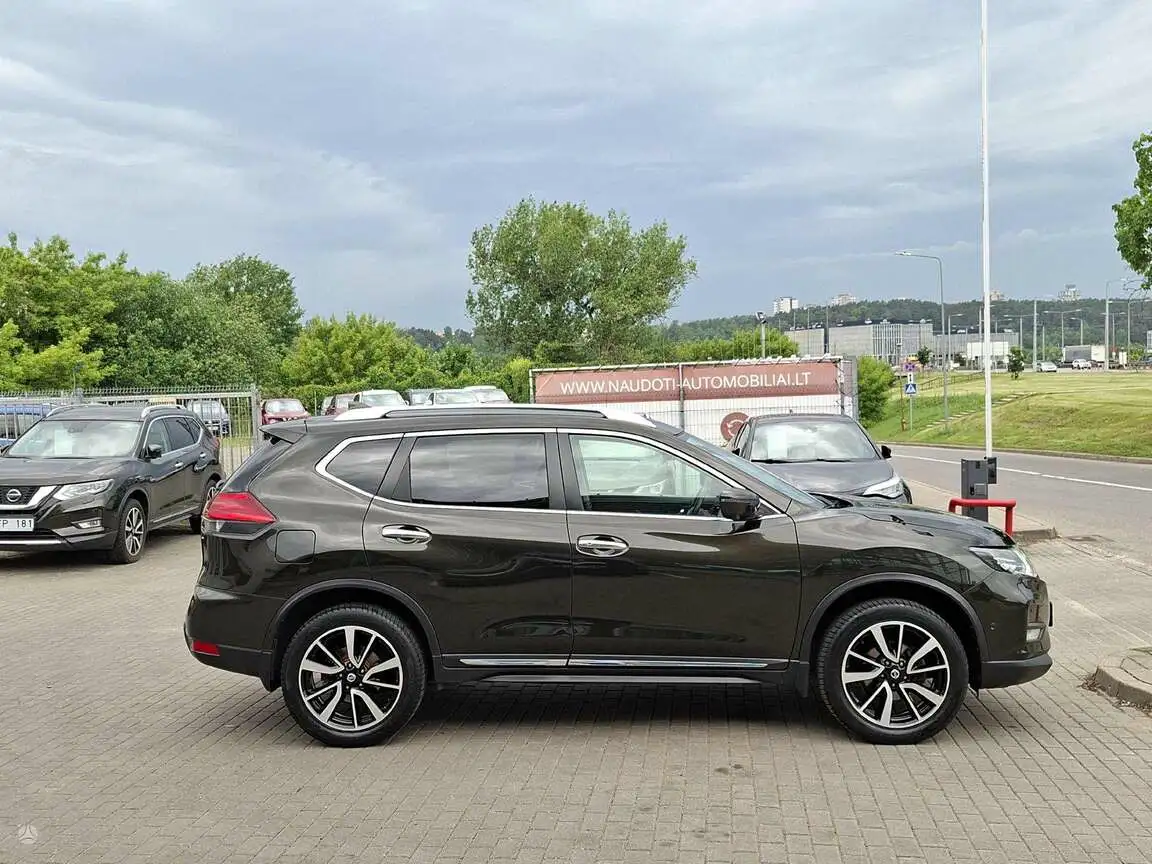 NISSAN X-TRAIL