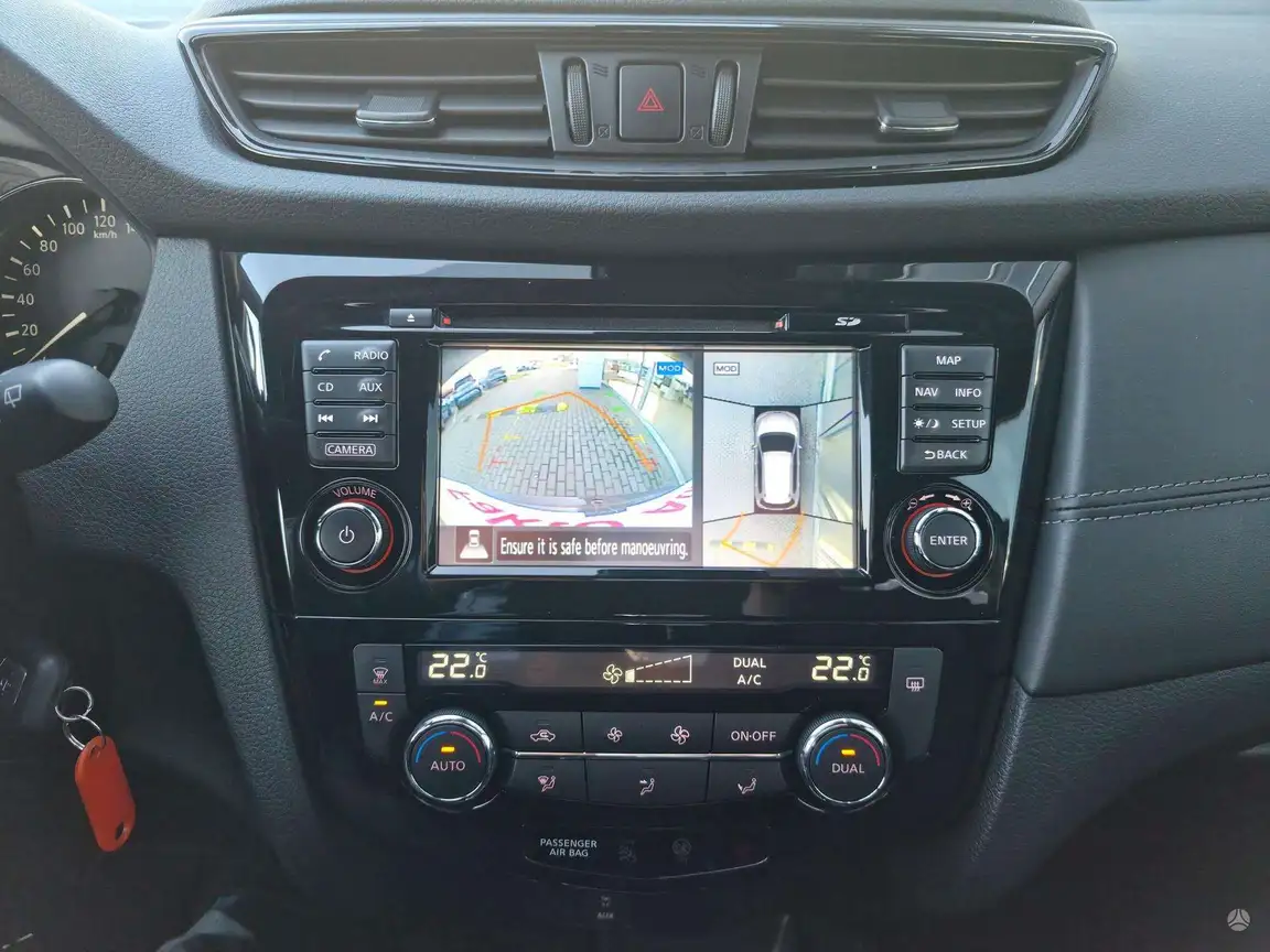 NISSAN X-TRAIL