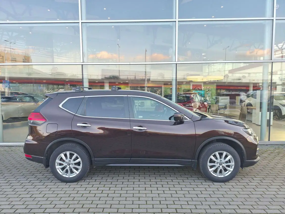 NISSAN X-TRAIL