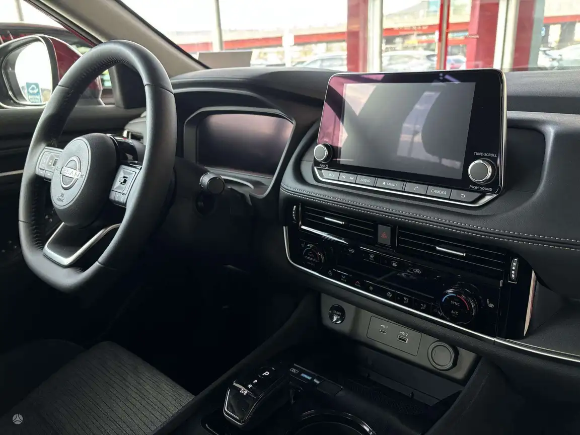 NISSAN X-TRAIL