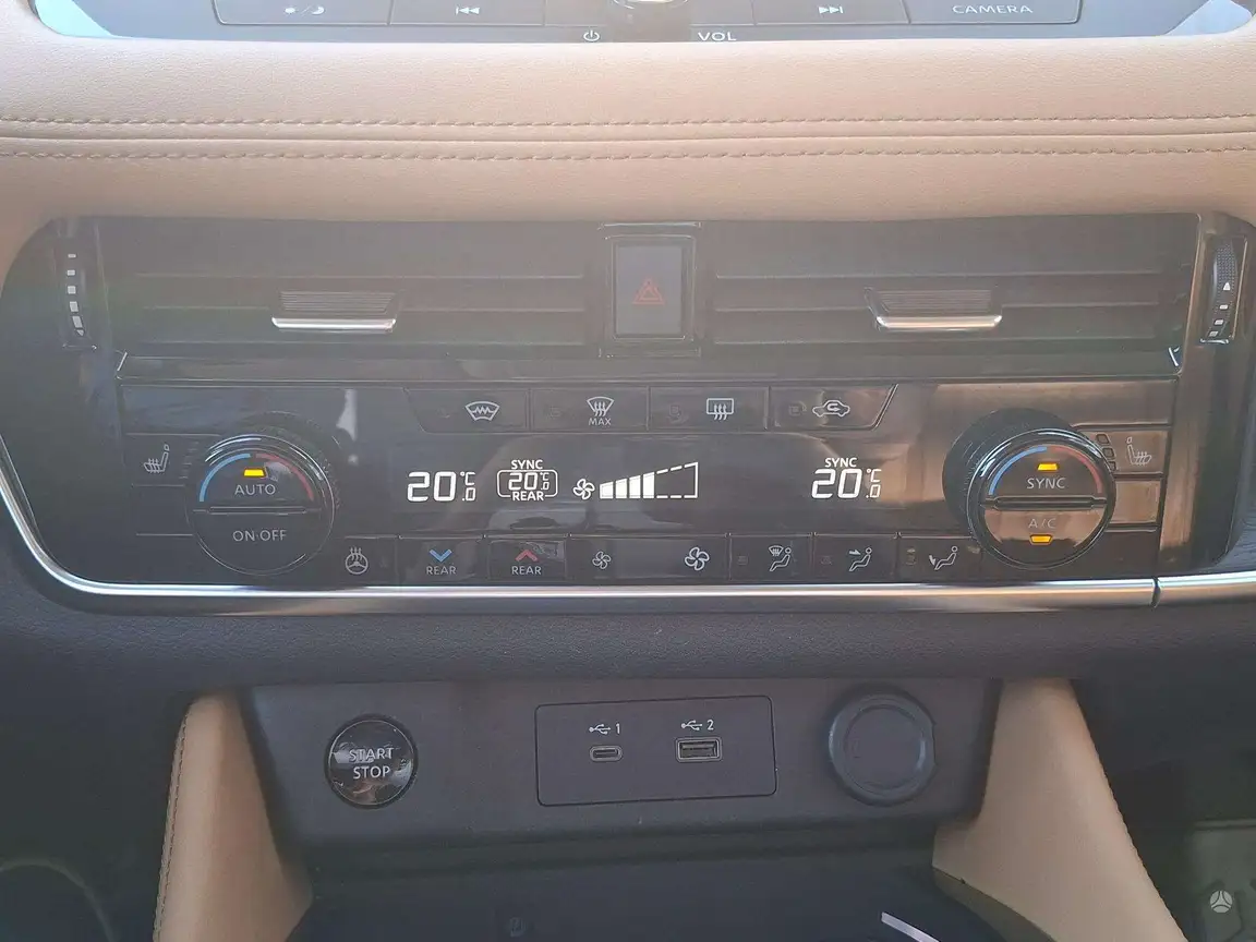 NISSAN X-TRAIL