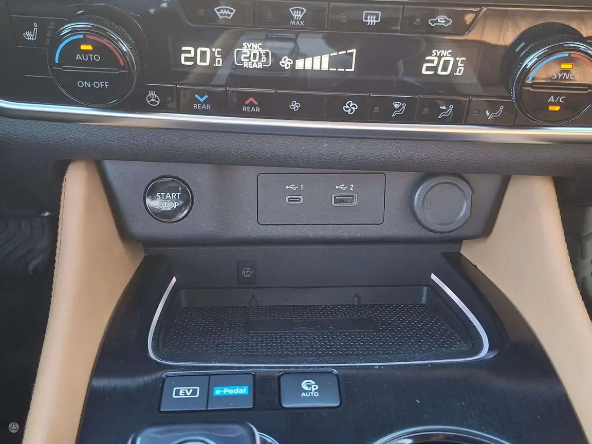 NISSAN X-TRAIL